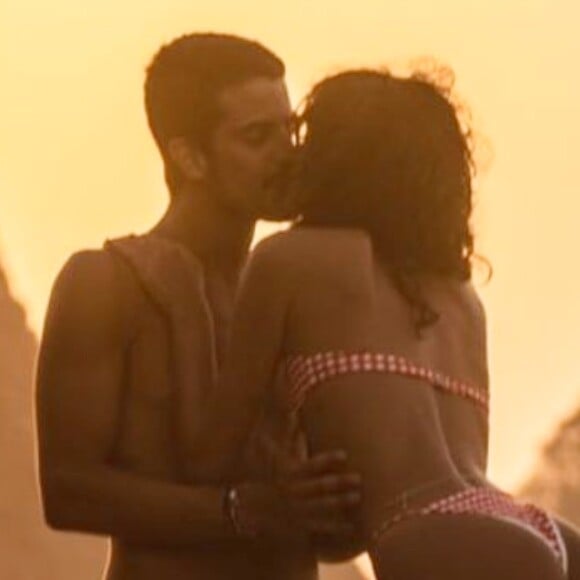 Namoro de Bruna Marquezine e Enzo Celulari repercute entre os famosos