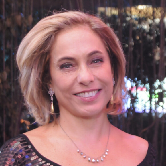 Cissa Guimarães, aos 64 anos, colecionou elogios por foto de biquíni: 'Poderosa'