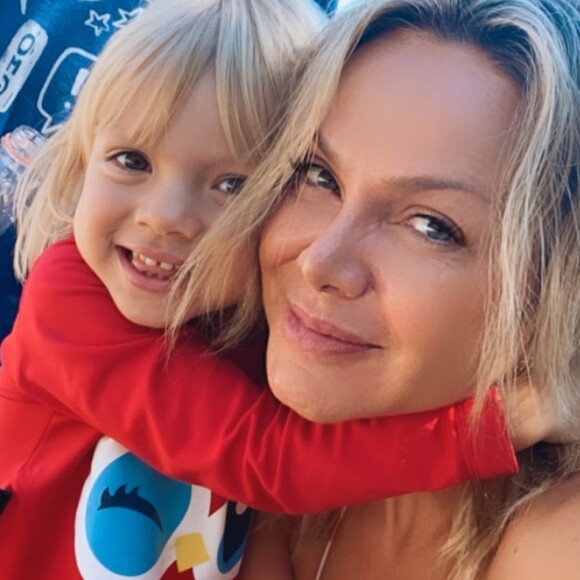 Eliana flagra confusão da filha, Manuela, sobre seu nome: 'Viu na televisão?'