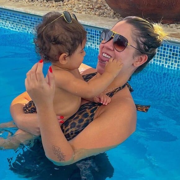 Marília Mendonça tem curtido a companhia do filho nesse período de isolamento social