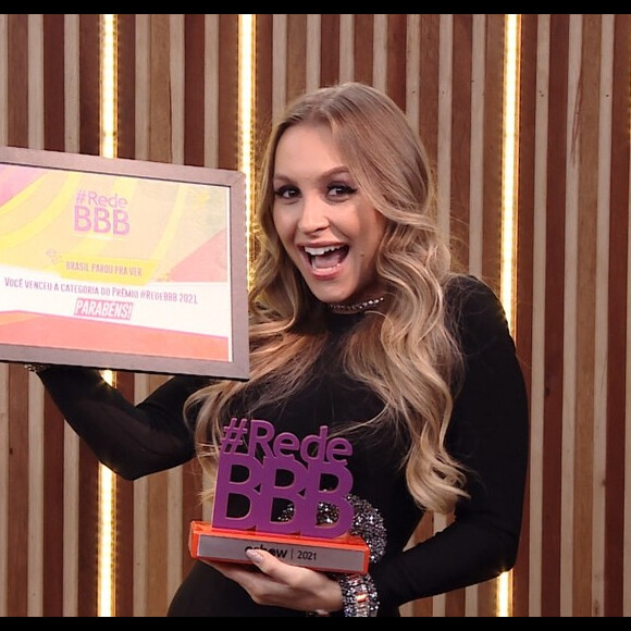 Carla Diaz também ganhou o prêmio 'Brasil parou pra ver' por retorno como Dummy no 'BBB 21'