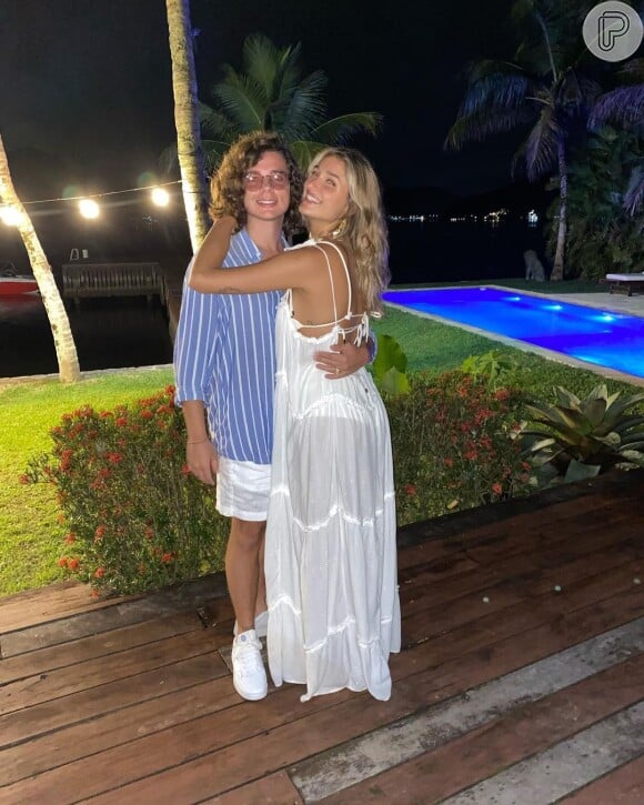 Sasha Meneghel e João Figueiredo estão juntos desde dezembro de 2019: 'Me casei com meu melhor amigo. Vou passar o resto da minha vida sorrindo do seu lado'