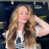 Larissa Manoela adere à cabelo longo ruivo com franja e web nota: 'A cara da Lindsay Lohan'