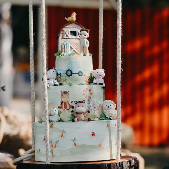 Detalhe do bolo do filho de Biah Rodrigues e Sorocaba