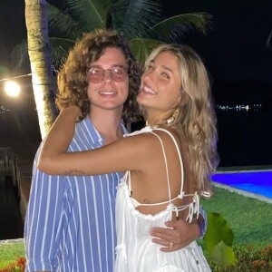 Junno Andrade destacou sintonia de Sasha Meneghel e João Figueiredo: 'A música, as palavras, a magia da paixão, o mar... a natureza, o encanto.... o amor'