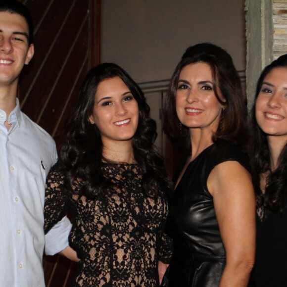 Bia Bonemer tem 2 irmãos: Vinícius e Laura