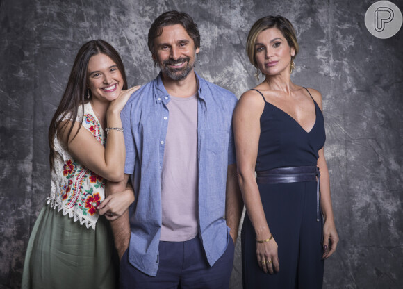 Novela 'Salve-se Quem Puder': Mário (Murilo Rosa) é ex de Helena (Flávia Alessandra) e pai de Luna (Juliana Paiva)