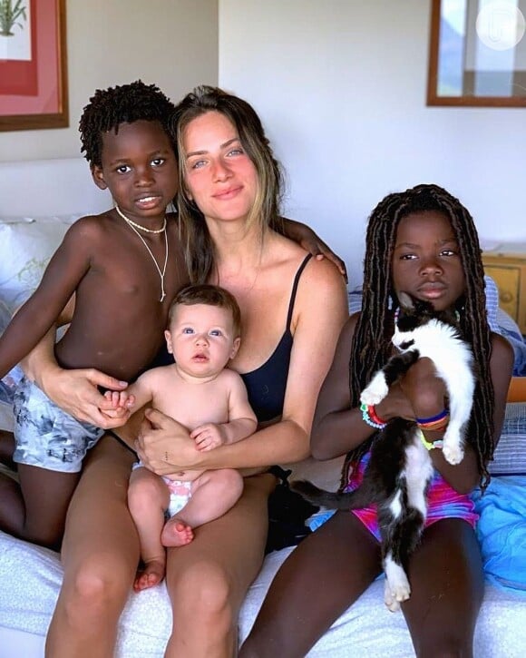 Chissomo é a filha de Giovanna Ewbank e Gagliasso: a menina tem 7 anos e é irmã de Bless e Zyan