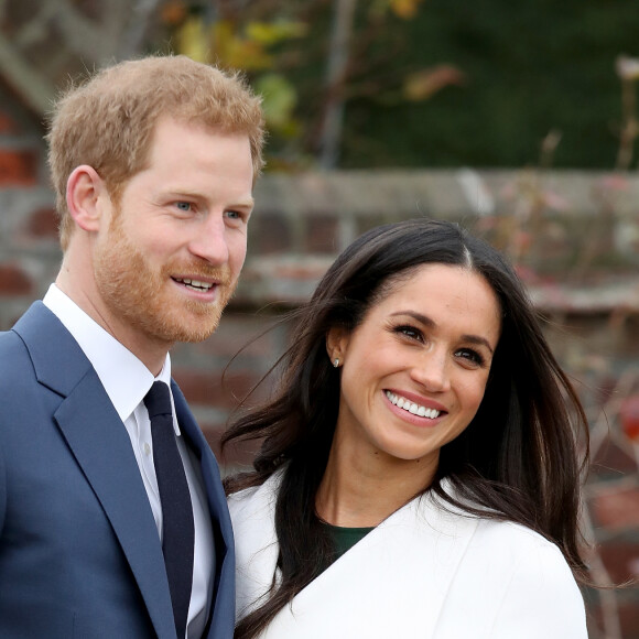 'Obrigado por sua contínua gentileza e apoio durante este momento muito especial para nossa família', declararam Meghan e Harry