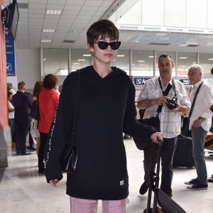 Úrsula Corberó interpreta a personagem Tóquio em 'La Casa de Papel' e tem corte de cabelo parecido com o de Manu Gavassi