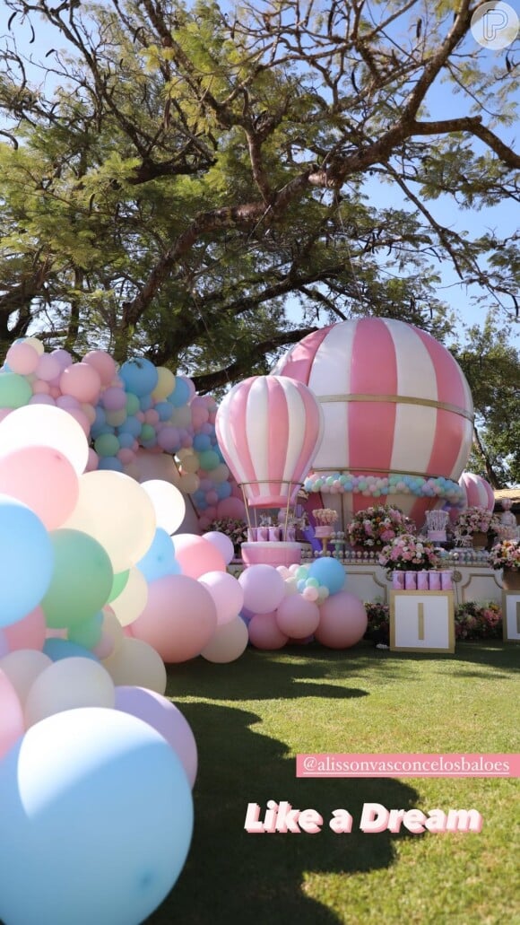 A festa da filha de Ana Paula Siebert e Roberto Justus contou com decoração formada por balões