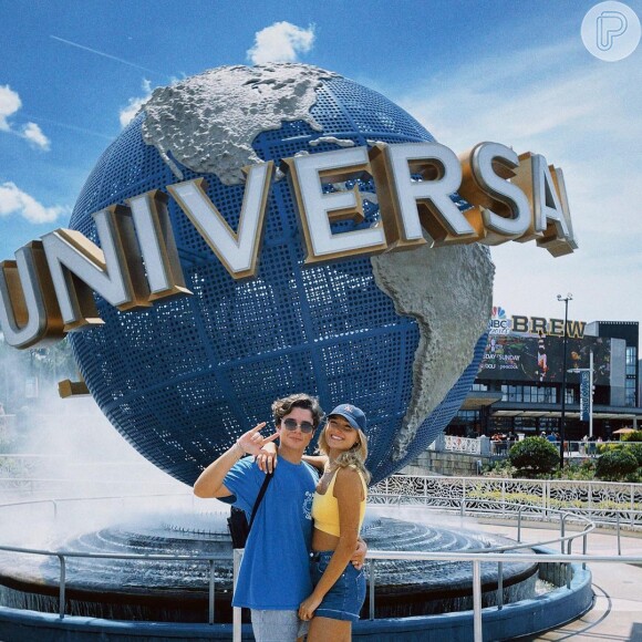João Figueiredo e Sasha Meneghel estão visitando os parques da Universal Studios e da Disney