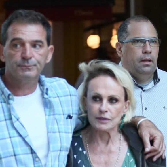 Ana Maria Braga surpreendeu Johnny Lucet com fim do casamento após 1 ano