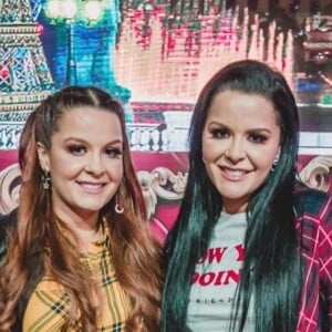 Maraísa cantou com Maiara na live