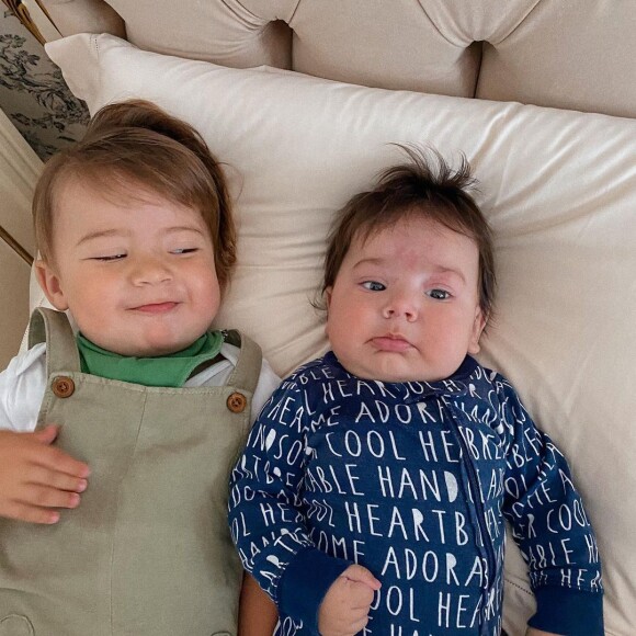 Gabi Brandt e Saulo Poncio são pais de dois meninos: Davi e Henri