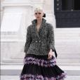 Na semana de alta-costura, Chanel aposta em saias cheias de volume