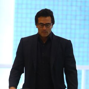 Luciano Szafir permace internado e está intubado