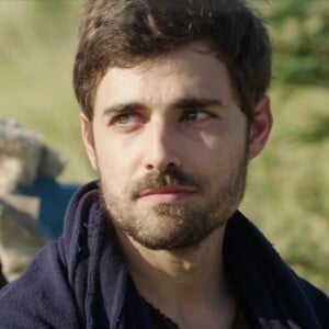 Novela 'Gênesis': Jacó (Miguel Coelho), bêbado, casa com Lia (Michelle Batista) achando que ela é Raquel (Thais Melchior)