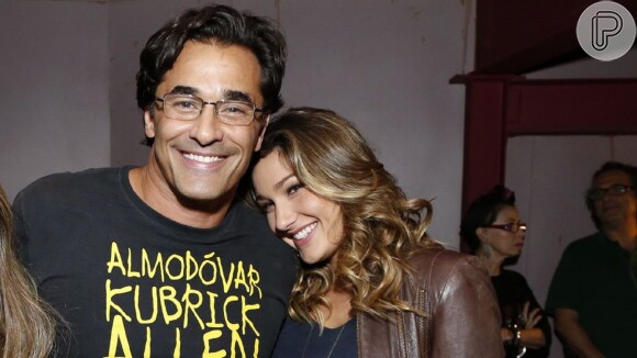 Sasha lembra casamento em foto com o pai, Luciano Szafir, ainda na UTI: 'Te amo'