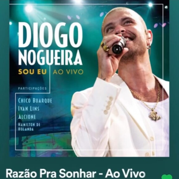 Paolla Oliveira postou foto de música do cantor Diogo Nogueira e web comentou: 'assumidos'