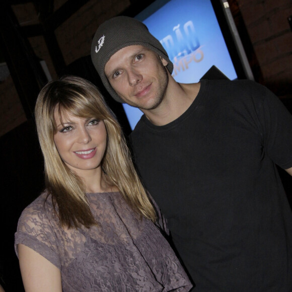 Sheila Mello e Fernando Scherer em foto de 2011 na festa de encerramento da novela 'Ribeirão do Tempo'