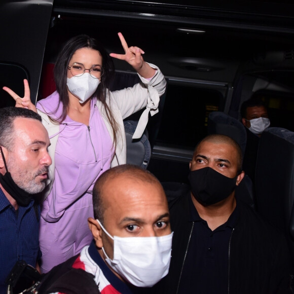 Juliette e Neymar se encontraram pela 1ª vez e combinam acessório