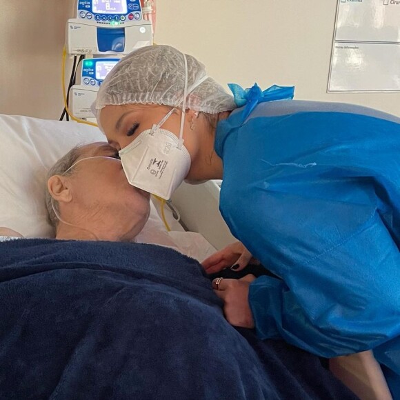 Pai de Virgínia Fonseca, Mário Serrão, está internado com pneumonia aguda