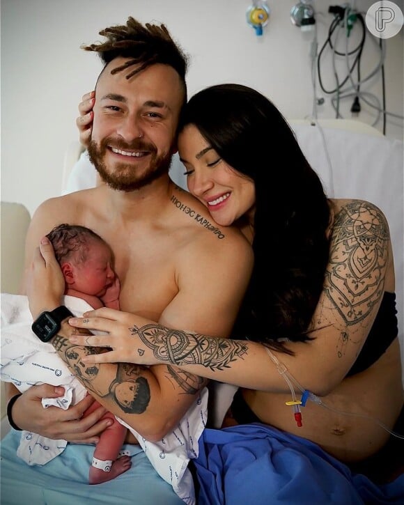 Bianca Andrade e Fred se tornaram pais de Cris em 15 de julho