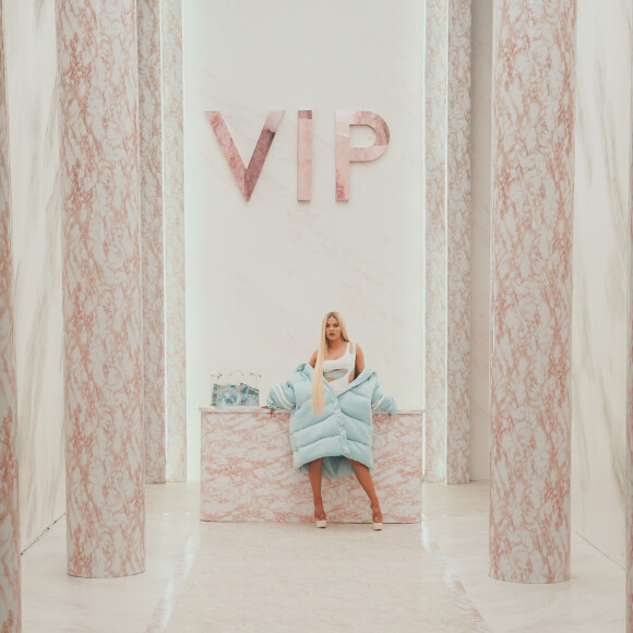 O clipe VIP faz parte da divulgação do novo álbum da cantora Luísa Sonza