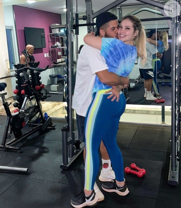 Virgínia costuma mostrar sua rotina de exercícios no Instagram ao lado do marido, o cantor Ze Felipe