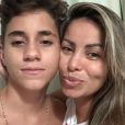 Walkyria Santos chorou em live ao falar da morte do filho Lucas