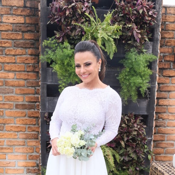 Viviane Araujo se casou com o empresário Guilherme Militão em maio de 2021