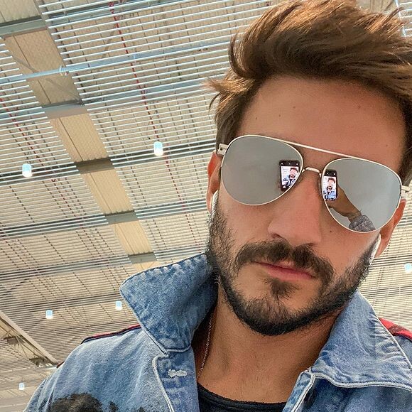 Gui Napolitano pode não entrar em 'A Fazenda', porque também teria recebido convite para reality do SBT