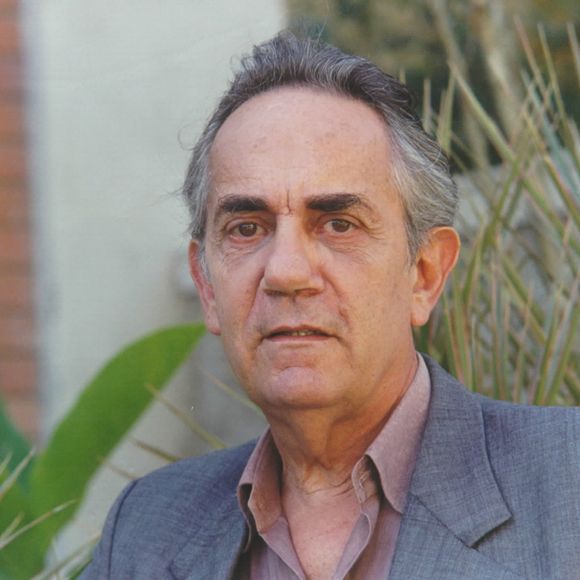 Paulo José viveu Orestes, personagem que tinha o vício do álcool, na novela 'Por Amor', de 1997