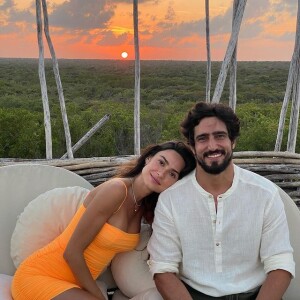 Thaila Ayala e Renato Goes são casados e anunciaram a gravidez nesse sábado (14)