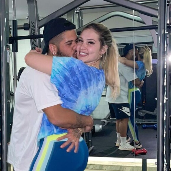 Virgínia também confessou em entrevista que não consegue fazer 'o número 2' na frente do marido