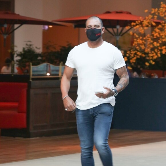 Diogo Nogueira é o novo namorado de Paolla Oliveira