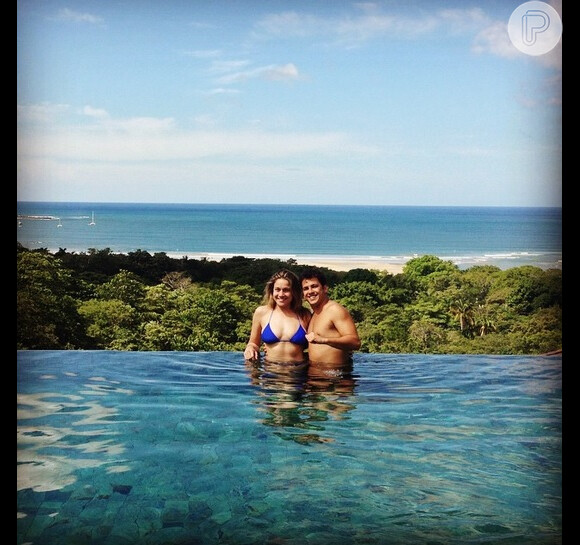 Fernanda Gentil curte férias românticas com o marido, Matheus Braga, na Costa Rica