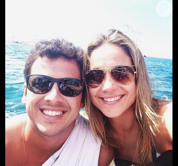 Fernanda Gentil tira férias na Costa Rica com o marido, Matheus Braga
