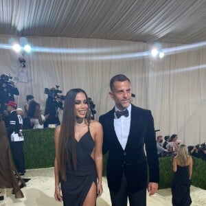 Anitta foi convidada para o MET Gala por Alexandre Birman, estilista da marca de sapatos com seu nome e empresário