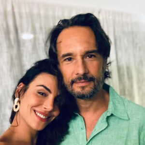 Rodrigo Santoro e a mulher, Mel Fronckowiak, encantaram os fãs em foto rara postada no Instagram