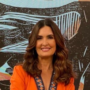 Fátima Bernardes não dispensa um visual bem glamouroso