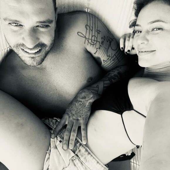 Paolla Oliveira e Diogo Nogueira já posaram juntos na cama