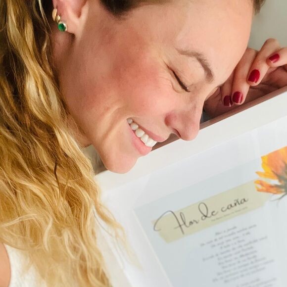 Paolla Oliveira já ganhou um quadro com a letra de uma música de Diogo Nogueira