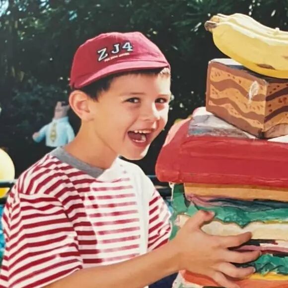 Fátima Bernardes postou foto de Vinicius na infância