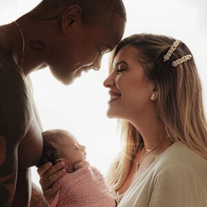 Lorena Improta vem se dedicando aos cuidados com a filha, Liz