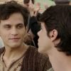 Onã (Caio Veagati) fica enciumado por causa do irmão mais velho, Er (Tiago Marques) na novela 'Gênesis'