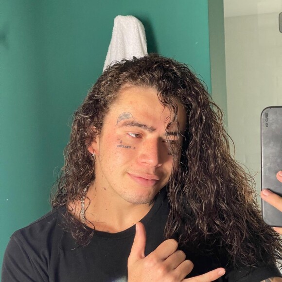 Whindersson Nunes contou que rotina de trabalho não está fazendo bem para sua saúde mental