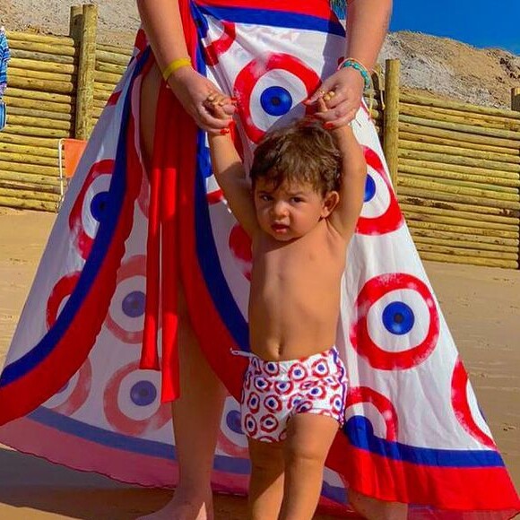 Filho de Marília Mendonça é idêntico a cantora quando ainda era bebê