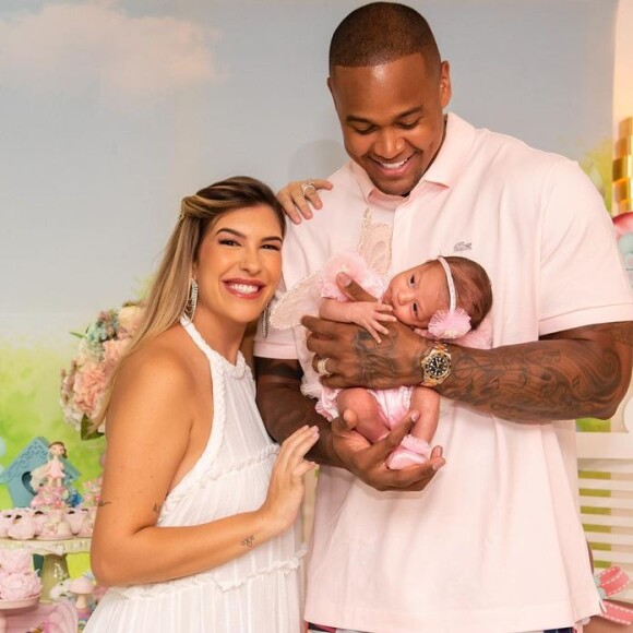 Liz, filha de Lorena Improta e Léo Santana, nasceu no dia 26 de setembro de 2021